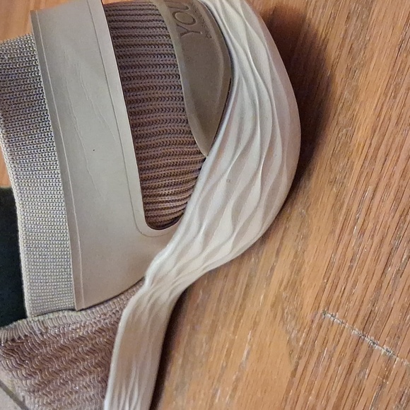 You By Skechers Women's Knit Lace-Up Slip-On Sneakers in Sparkly Taupe and White - Picture 6 of 16